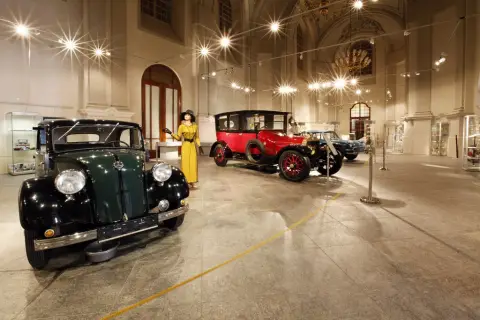 Dědeček automobil (42)