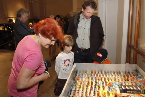 Dědeček automobil (51)