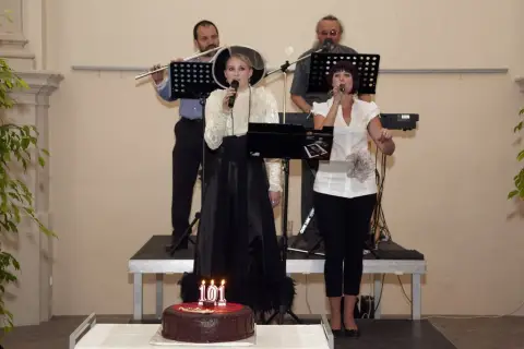 Dědeček automobil (82)