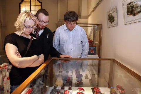 Dědeček automobil (95)