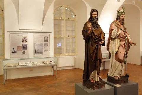 Mezi Východem a Západem / Svatí Cyril a Metoděj v kultuře českých zemí (15) Mezi Východem a Západem / Svatí Cyril a Metoděj v kultuře českých zemí (15)