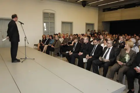 Mezi Východem a Západem / Svatí Cyril a Metoděj v kultuře českých zemí (41) Mezi Východem a Západem / Svatí Cyril a Metoděj v kultuře českých zemí (41)
