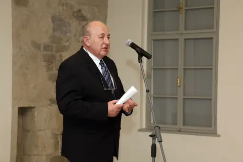 Mezi Východem a Západem / Svatí Cyril a Metoděj v kultuře českých zemí (61) Mezi Východem a Západem / Svatí Cyril a Metoděj v kultuře českých zemí (61)
