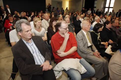 Mezi Východem a Západem / Svatí Cyril a Metoděj v kultuře českých zemí (67) Mezi Východem a Západem / Svatí Cyril a Metoděj v kultuře českých zemí (67)