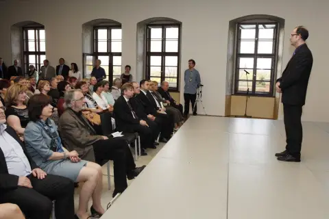 Mezi Východem a Západem / Svatí Cyril a Metoděj v kultuře českých zemí (71) Mezi Východem a Západem / Svatí Cyril a Metoděj v kultuře českých zemí (71)