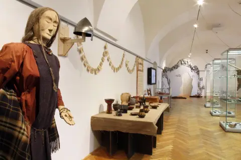 Od doby kamenné po dobu slovanských hradišť (6)