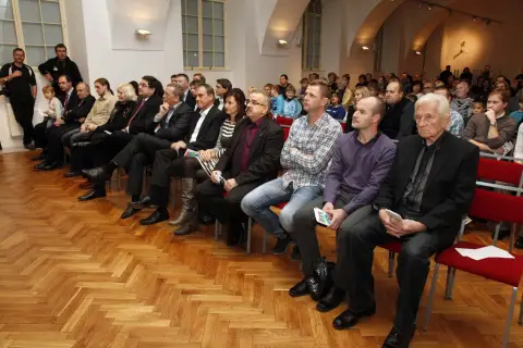 Víc než hra (56)
