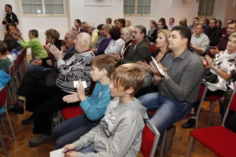 Víc než hra (62)