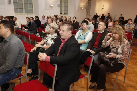 Víc než hra (63)