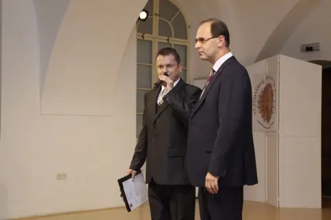 Víc než hra (87)