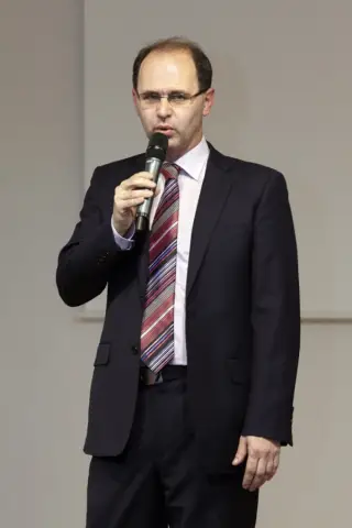 Víc než hra (89)