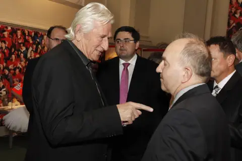 Víc než hra (103)