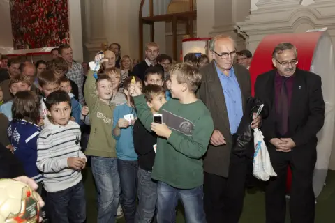 Víc než hra (108)