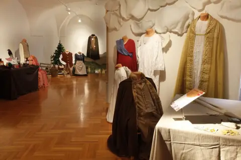 Zpátky do pohádky (7)
