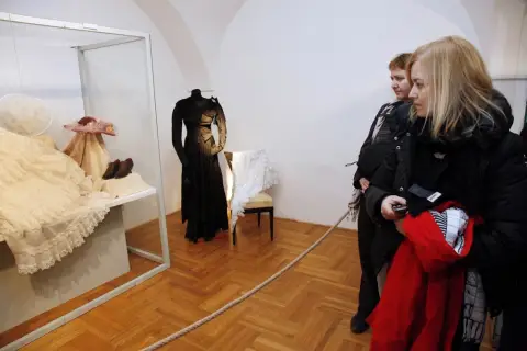 Něžný ženský svět (91)