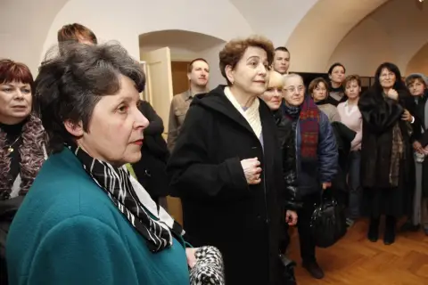 Něžný ženský svět (92)