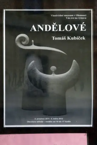 Andělové (1)