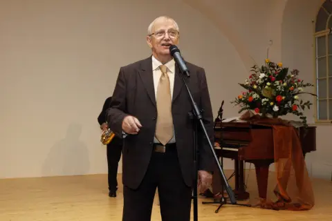 Jiří Suchý (212)
