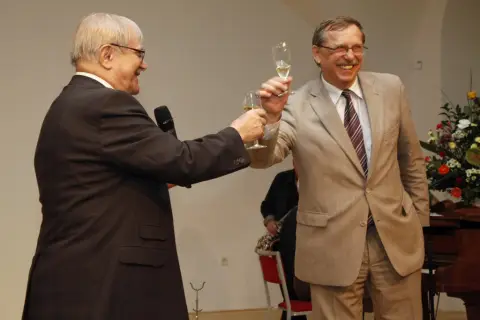 Jiří Suchý (263)