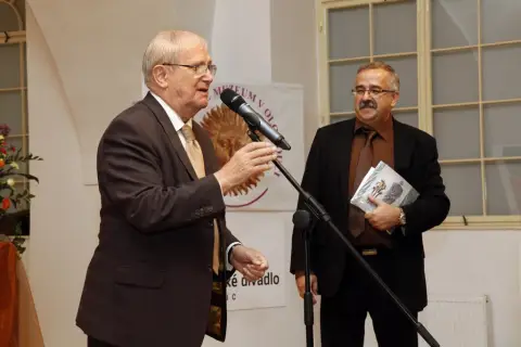 Jiří Suchý (205)