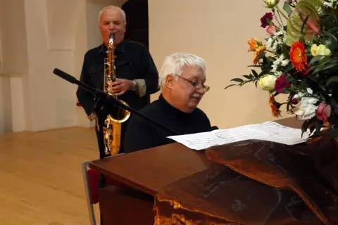Jiří Suchý (187)