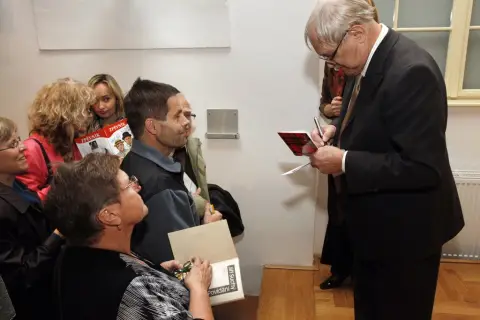 Jiří Suchý (274)