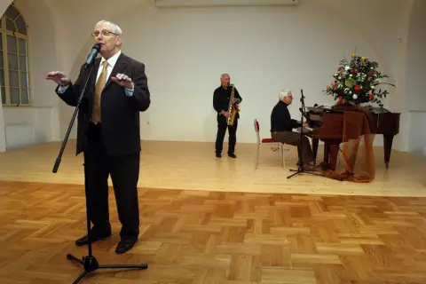 Jiří Suchý (214)