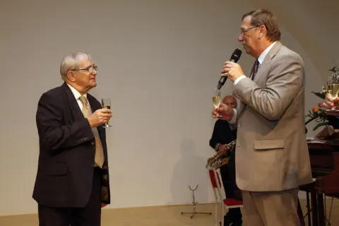 Jiří Suchý (255)