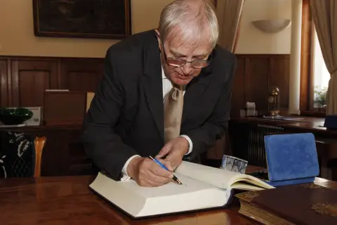 Jiří Suchý (118)