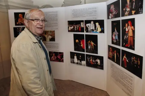Jiří Suchý (11)