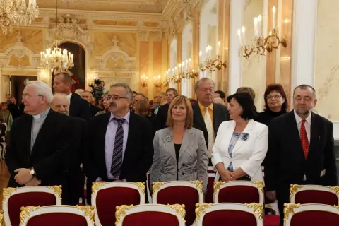 Jiří Suchý (158)