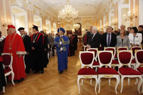 Jiří Suchý (166)