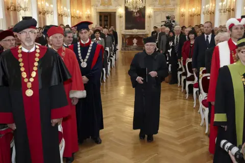 Jiří Suchý (169)