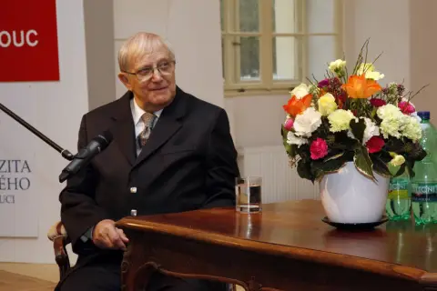 Jiří Suchý (19)