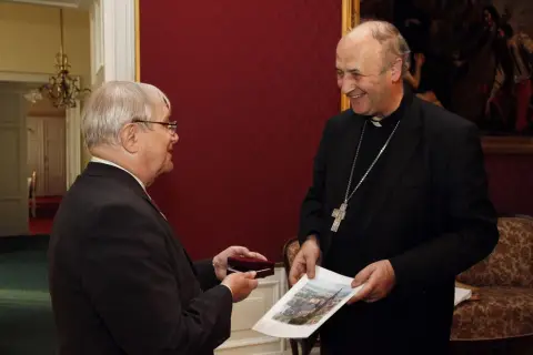 Jiří Suchý (201)