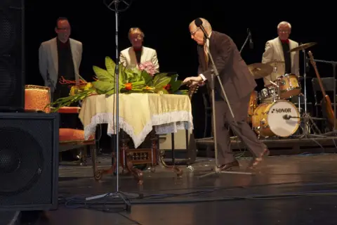 Jiří Suchý (212)