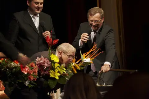 Jiří Suchý (243)