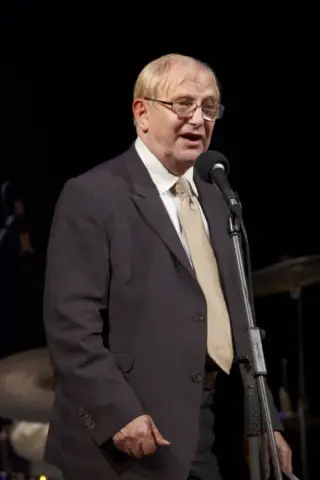 Jiří Suchý (256)