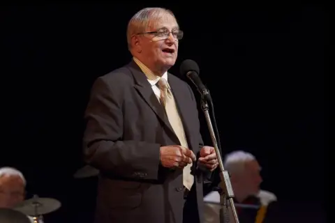 Jiří Suchý (263)