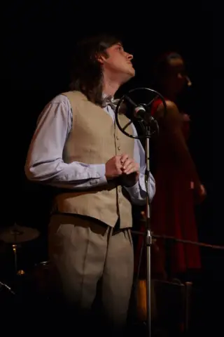 Jiří Suchý (292)