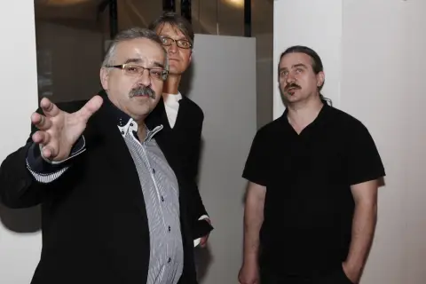 Kuky se vrací (98)
