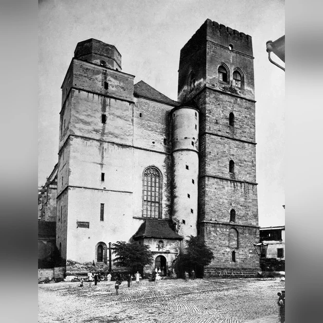 olomouc-pruceli-kostela-sv-morice-v-r-1870-reprodukce-fotografie-1942--ee5d4b4ae3a3