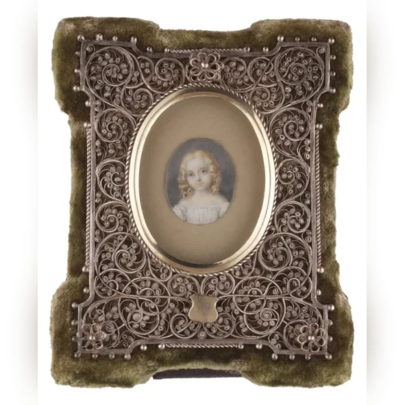 10-miniatura-podobizna-neznameho-devcatka-po-roce-1820-akvarel-na-papi-f0872e45860f